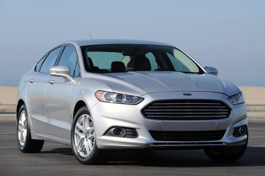  Ford Fusion 2013 года  (US) (фото 138 из 202)
